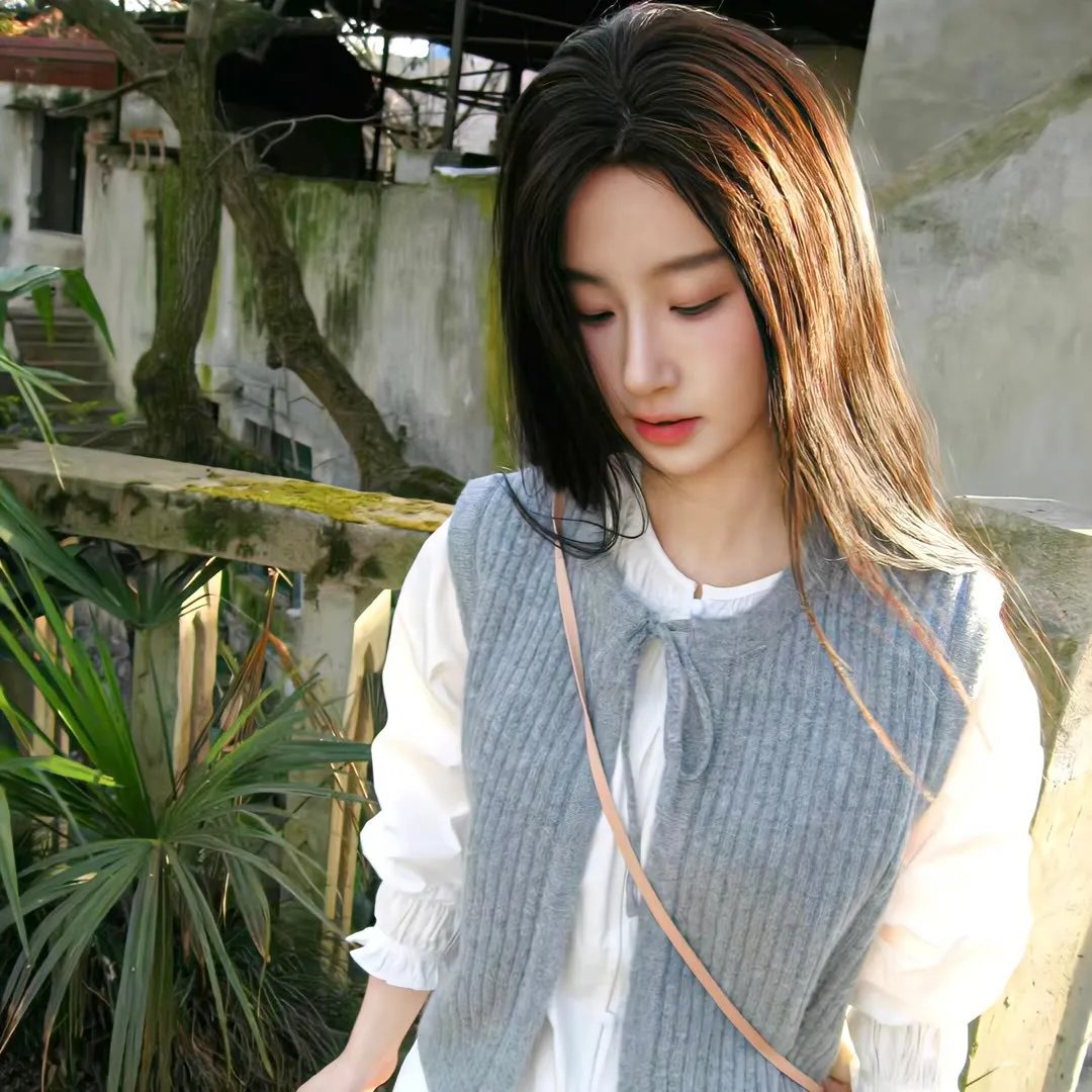 美好正逢时海报
