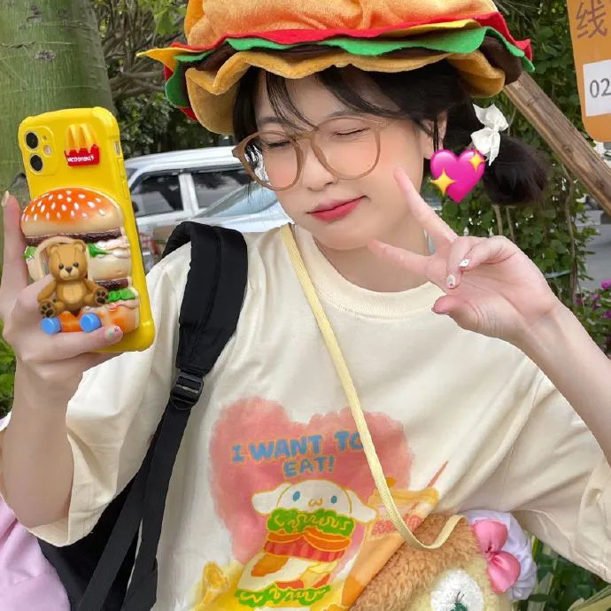三只松鼠之萌力觉醒海报